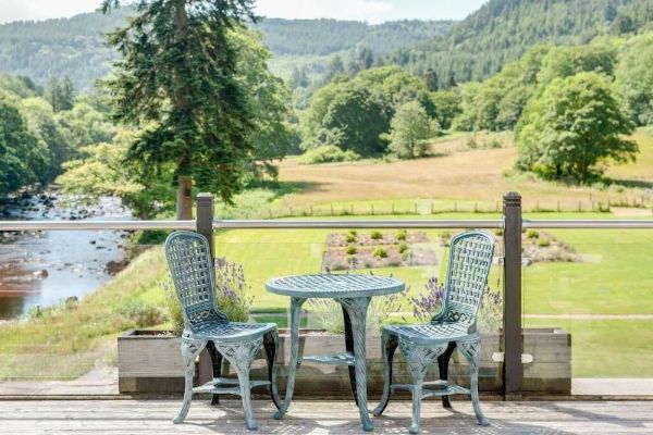 Craig-y-Dderwen Riverside Hotel (Wales)